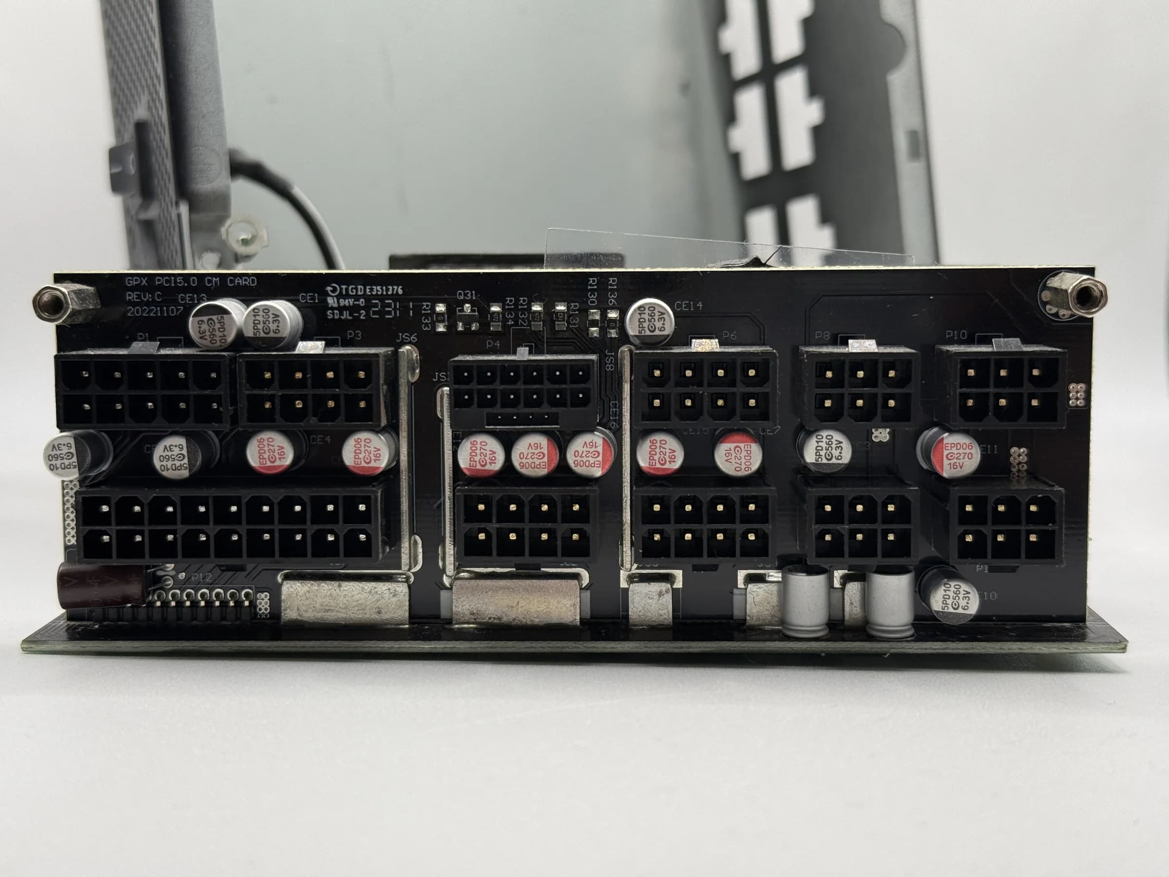 MSI_A850GL_Conectores_Modulares_3