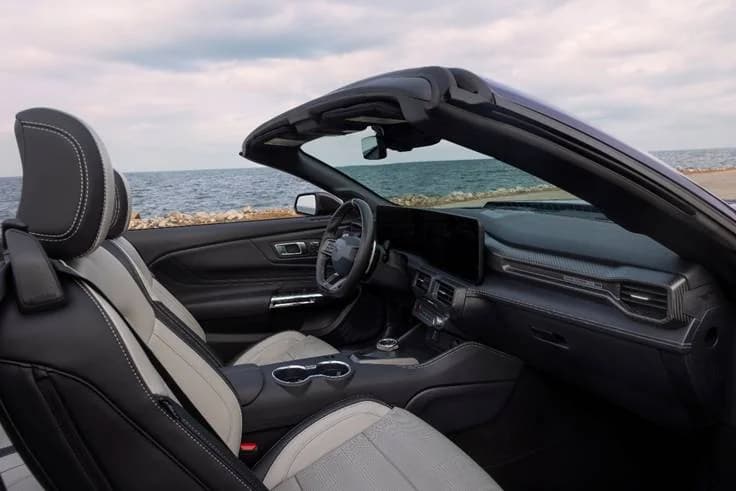 mustang dark horse convertible 03
