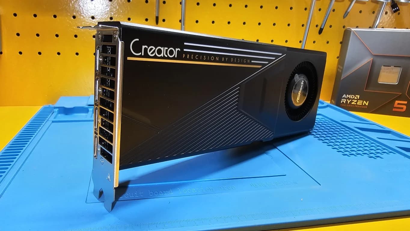 ASRock Radeon AI PRO R9700 Creator 09
