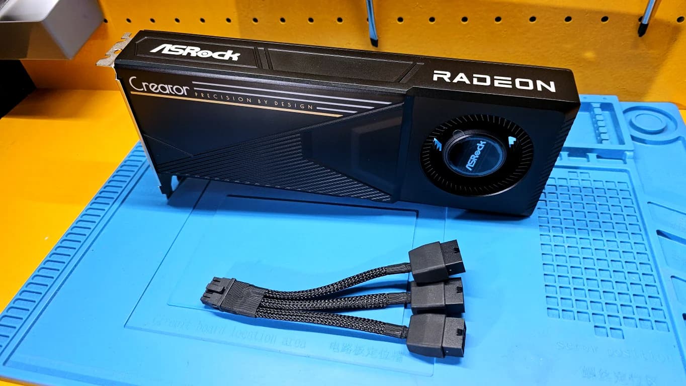 ASRock Radeon AI PRO R9700 Creator 10
