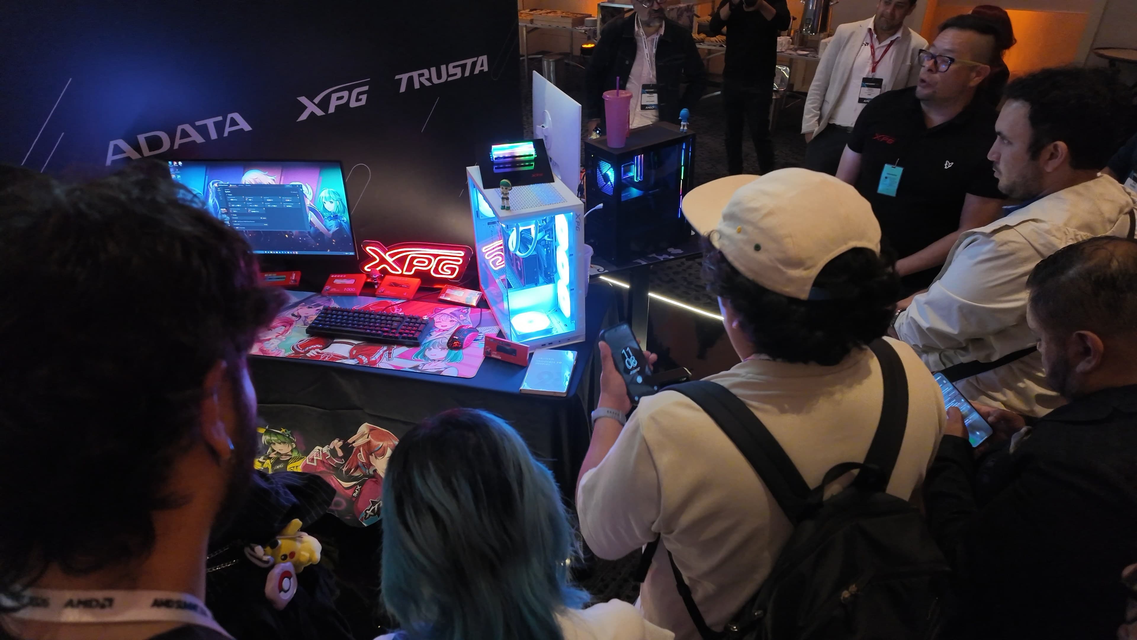 AMD SUMMIT 01