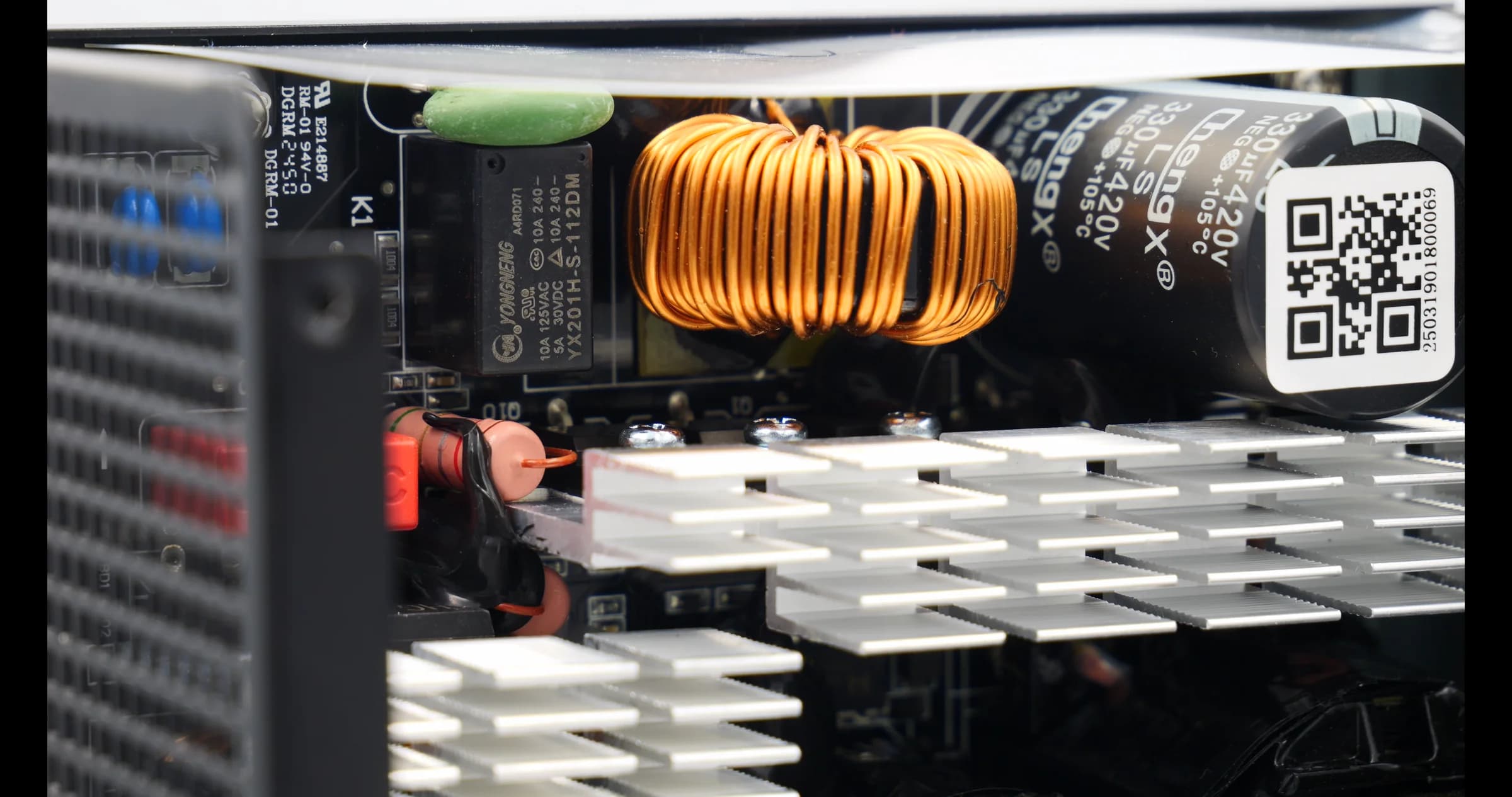 ¿Una fuente ATX 3.1 de 35 dólares que realmente vale la pena? Deepcool PL550D