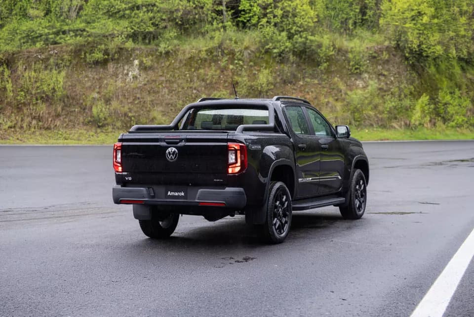 Amarok Dark Label 10
