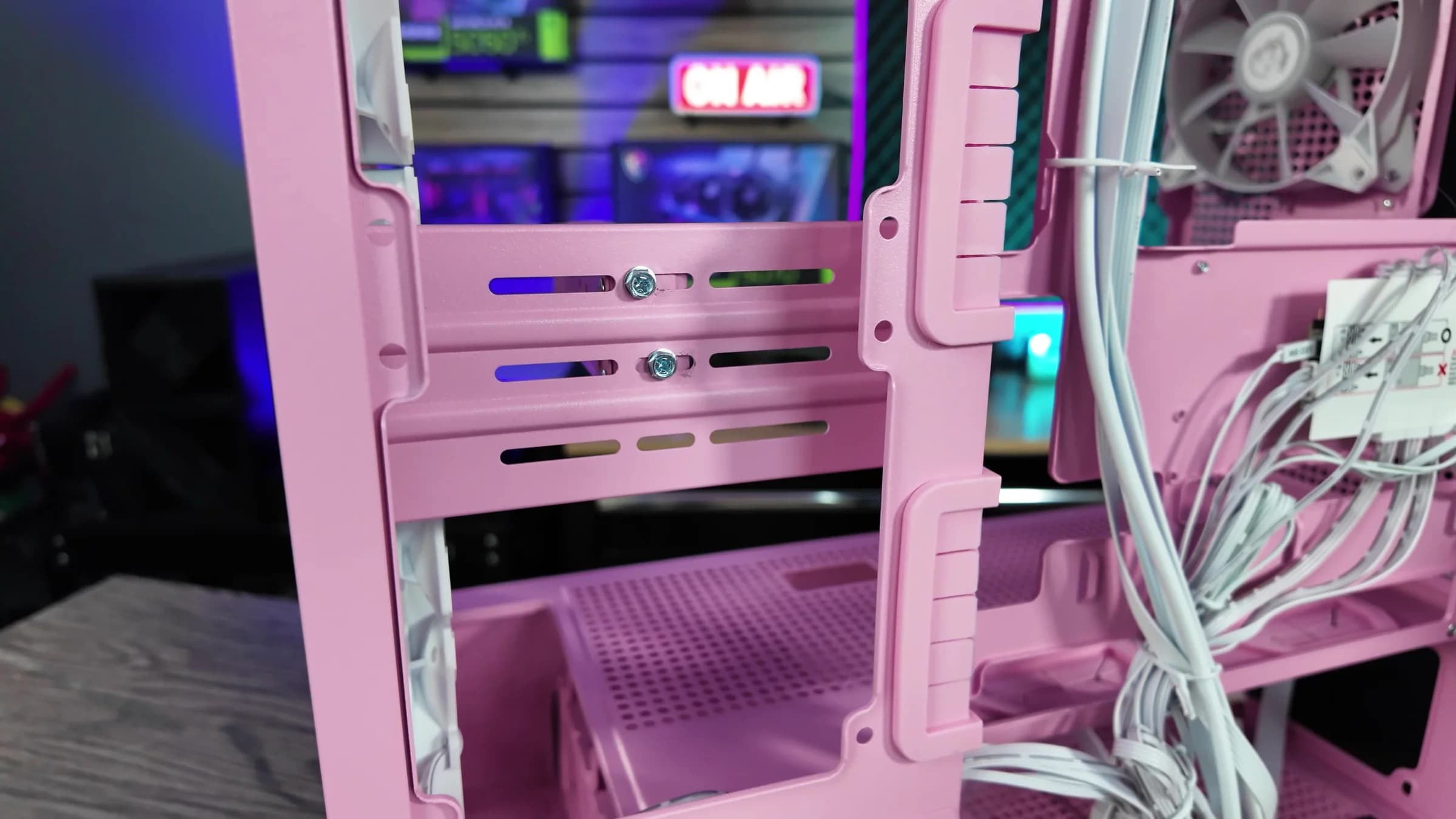 MPG GUNGNIR 212R PZ PINk 02